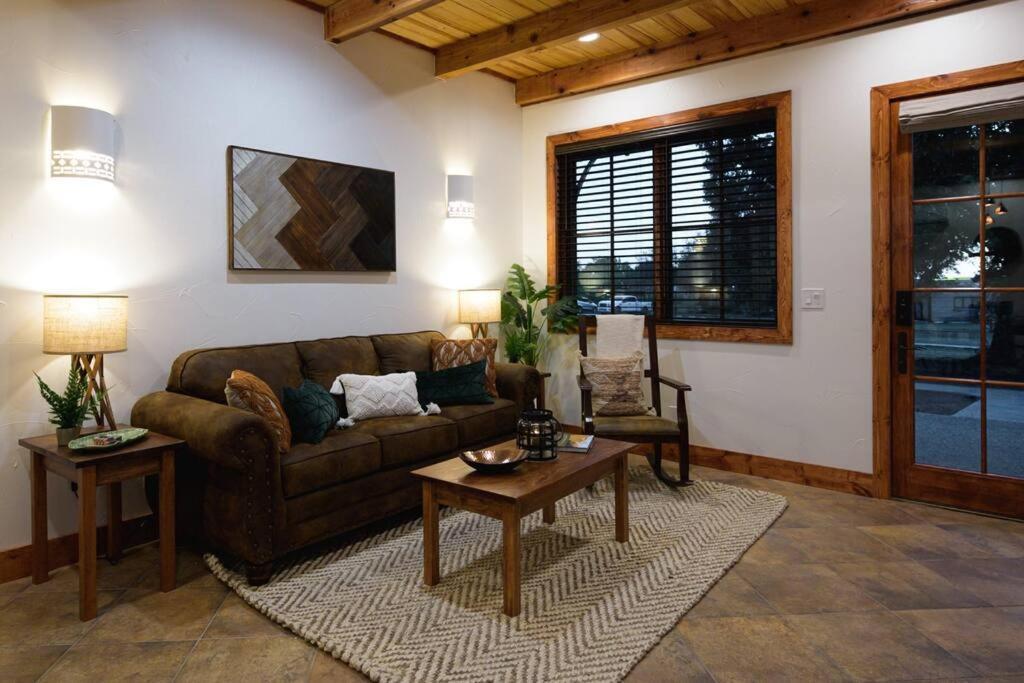 Little Dutch Cabin #3 - 12 Min To Magnolia-Baylor Bellmead Luaran gambar