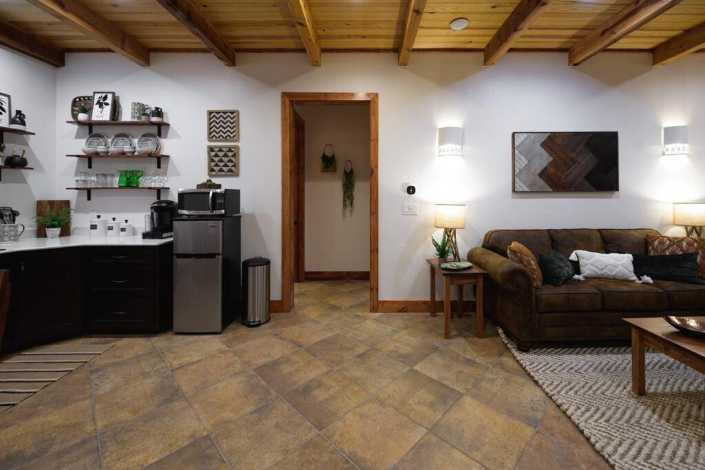Little Dutch Cabin #3 - 12 Min To Magnolia-Baylor Bellmead Luaran gambar